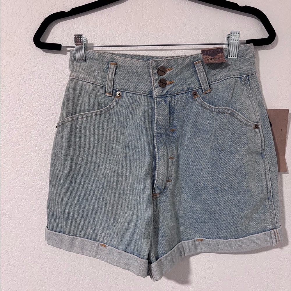 Vintage 80’s 90’s Bergamot High Waisted Cuffed Jean Shorts Size 7 NWT